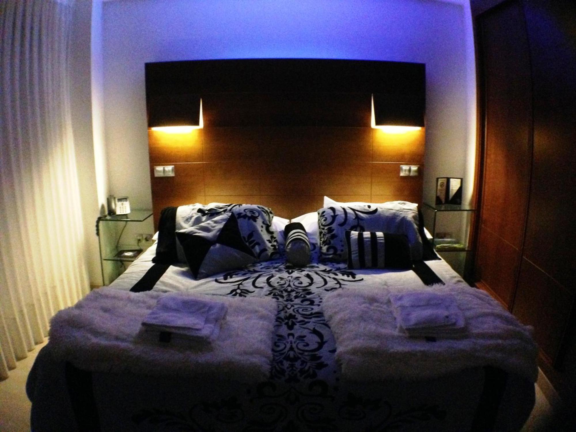 Nap Oviedo Hotel Værelse billede