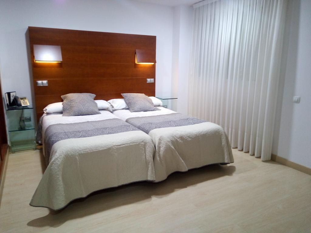 Nap Oviedo Hotel Eksteriør billede